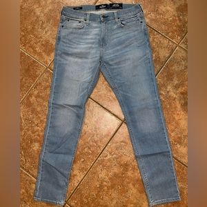 NWT Men’s Hollister Epic Flex Skinny Jean 33x32 light blue